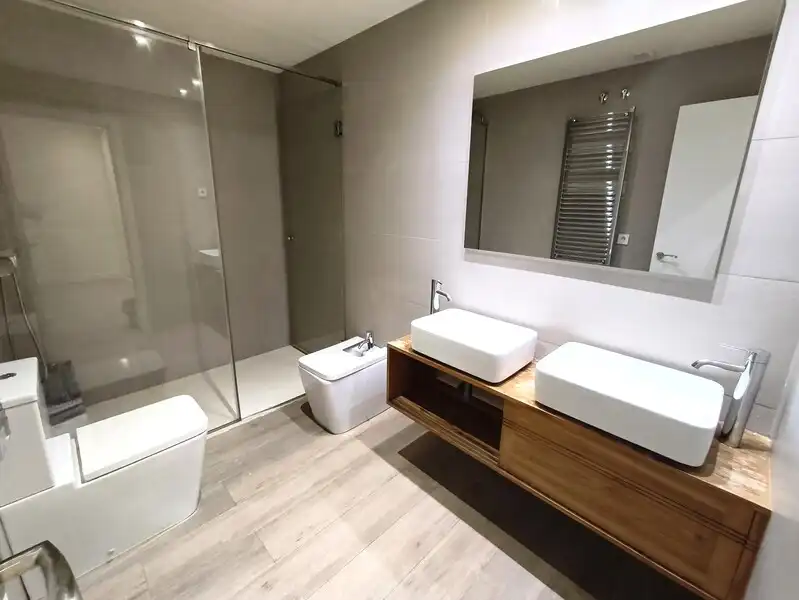Bathroom of Lofts for rent in Madrid  with Air Conditioner, Heating and Terrace
