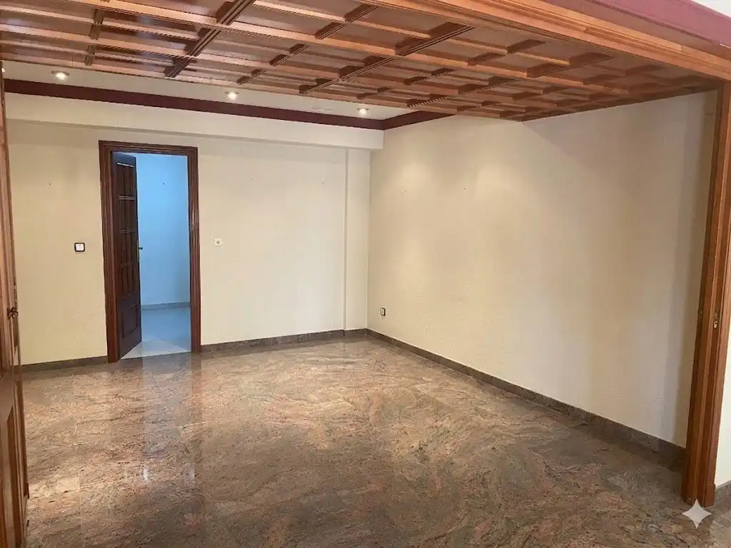 Flat for sale in Silla  with Balcony