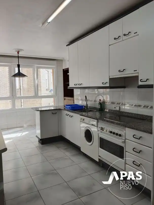 Kitchen of Flat for rent in Santander