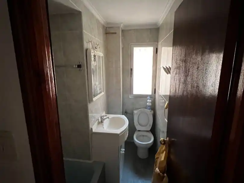 Bathroom of Flat for sale in  Madrid Capital  with Terrace