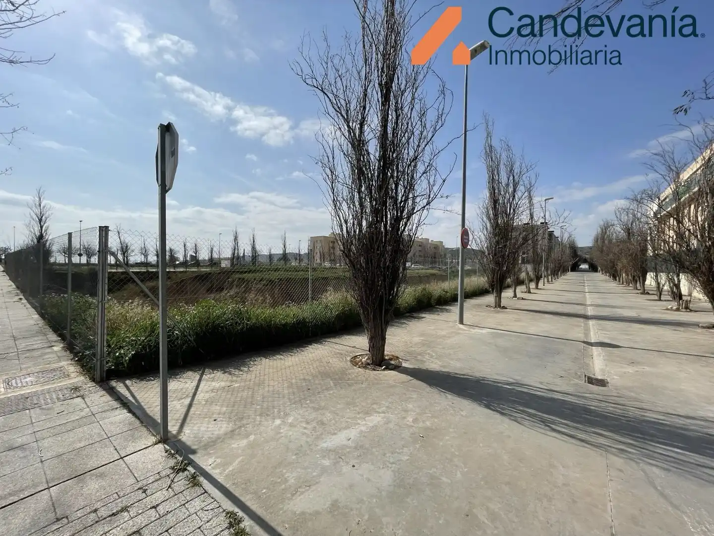 Terreny residencial en venda a Avenida Océano Atlántico 73, imagen 2