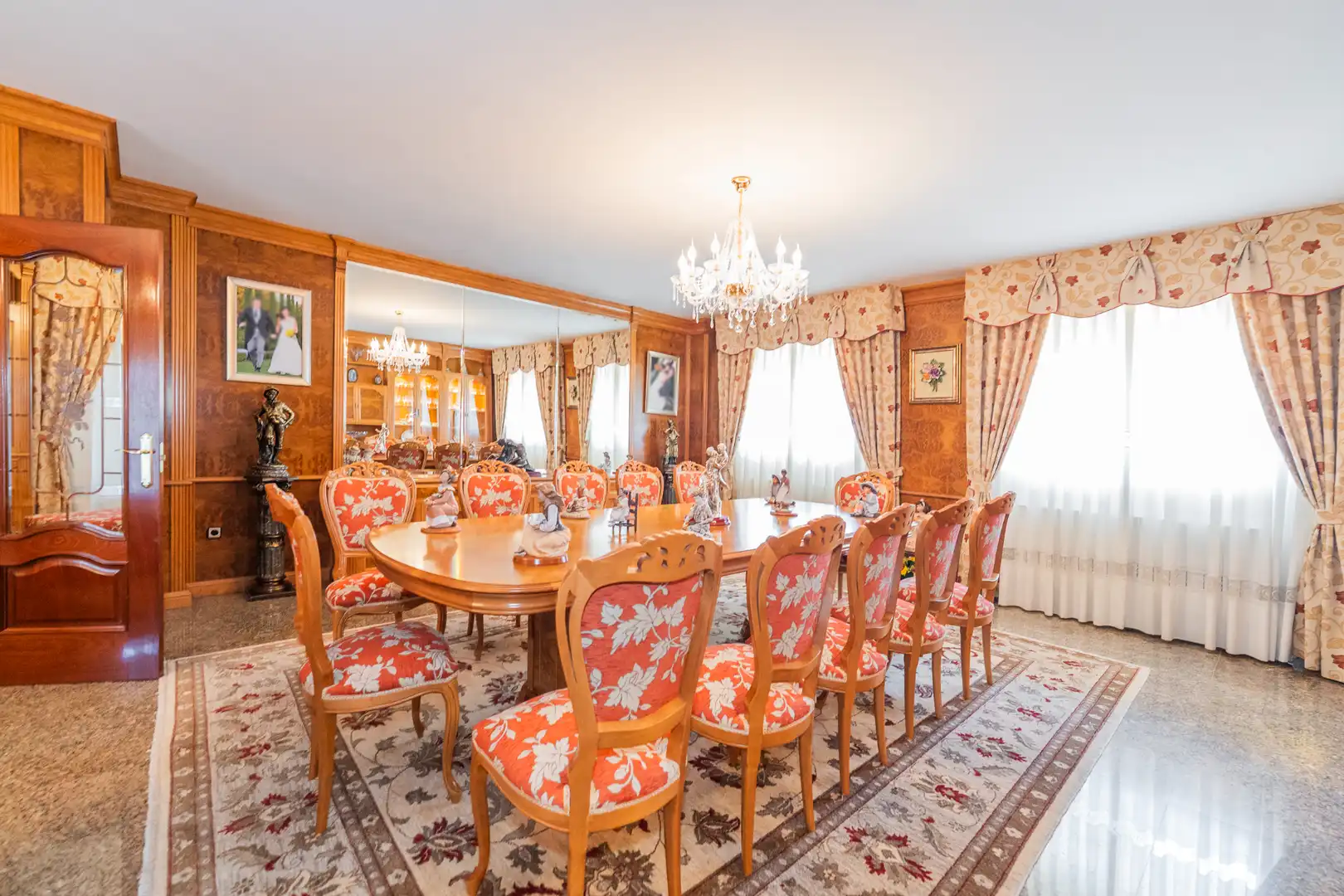 Dining room of Houses for sale in San Sebastián de los Reyes  with Air Conditioner, Heating and Private garden