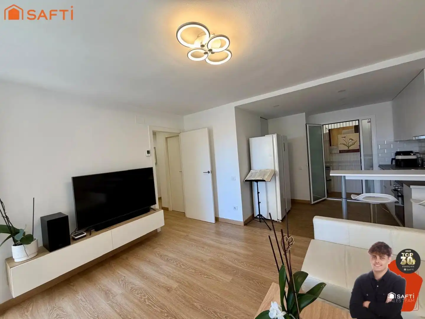 Sala de estar de Piso en venta en Pineda de Mar con Calefacción y Balcón