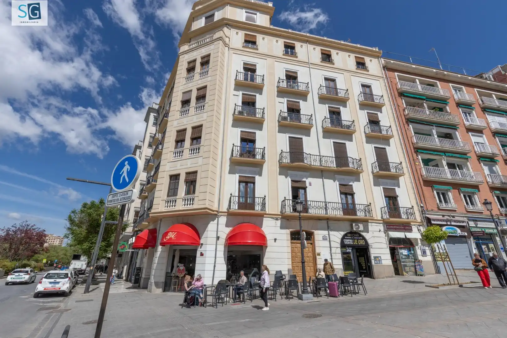 Vista exterior de Piso en venta en  Granada Capital con Aire acondicionado, Calefacción y Trastero