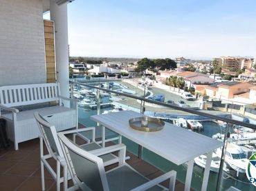 Appartement compact avec piscine à vendre à Carrer Cap de la Gola