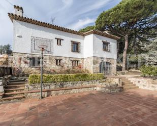 Vista exterior de Casa o xalet en venda en Argentona amb Aire condicionat, Calefacció i Jardí privat