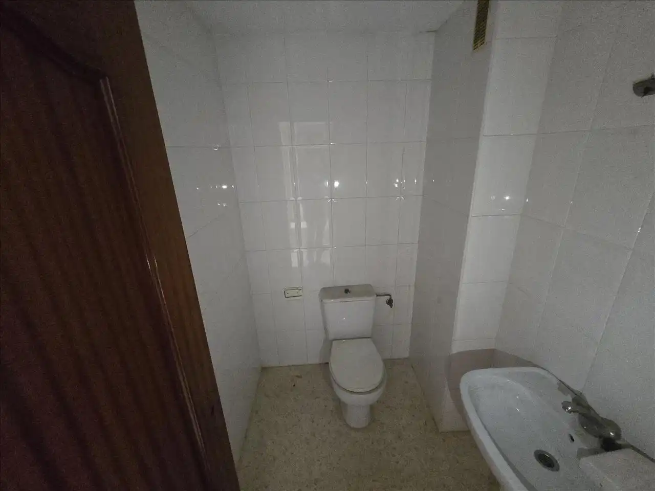Bathroom of Flat for sale in Córdoba  with Terrace and Swimming Pool