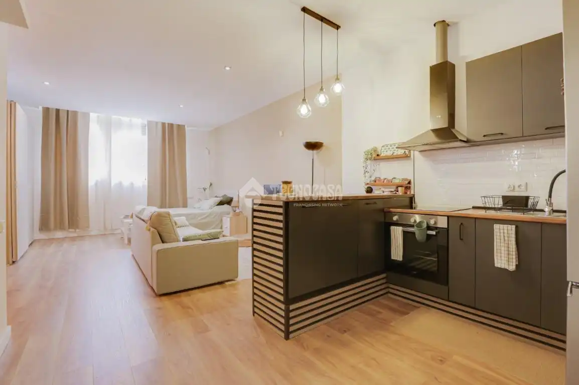 Küche von Wohnung zum Verkauf in Barcelona mit Heizung