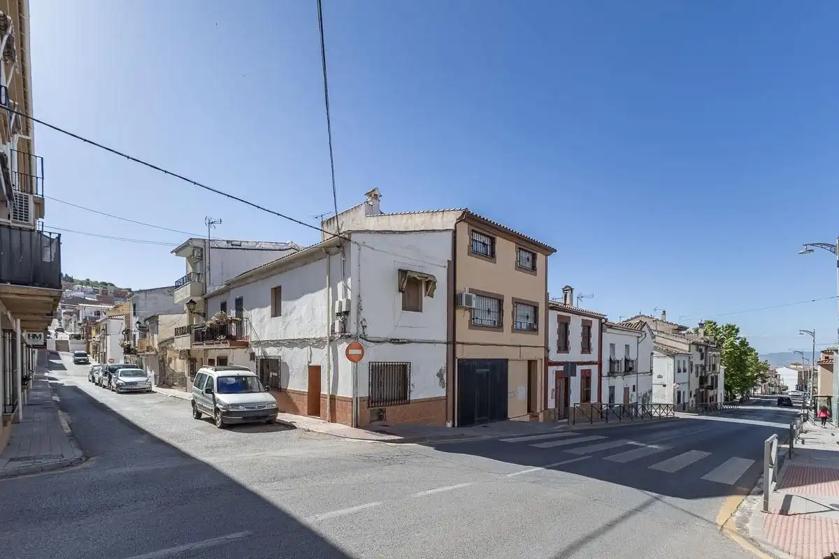Vista exterior de Casa o chalet en venta en Güevéjar