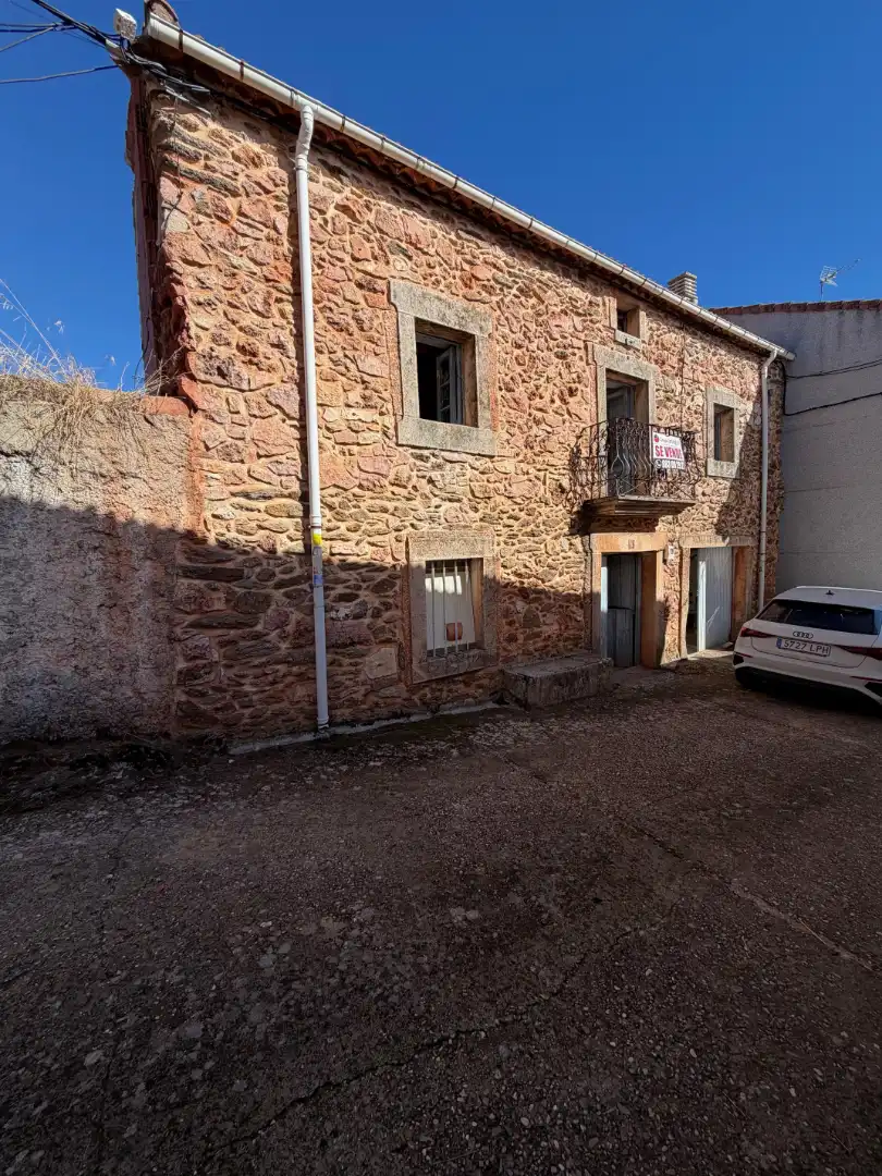 Vista exterior de Finca rústica en venta en Villaverde de Montejo con Trastero y Amueblado