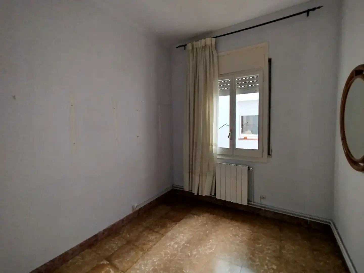 Habitación de Piso en venta en Barcelona con Aire acondicionado y Balcón