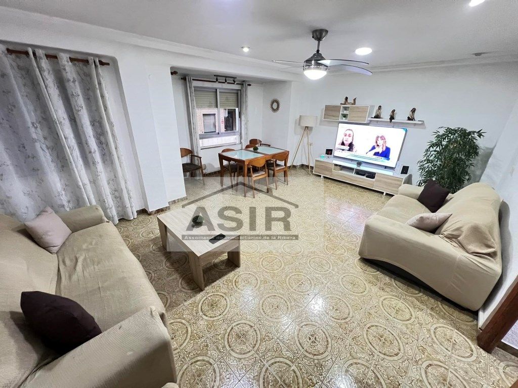 Sala d'estar de Pis en venda en Alzira amb Balcó