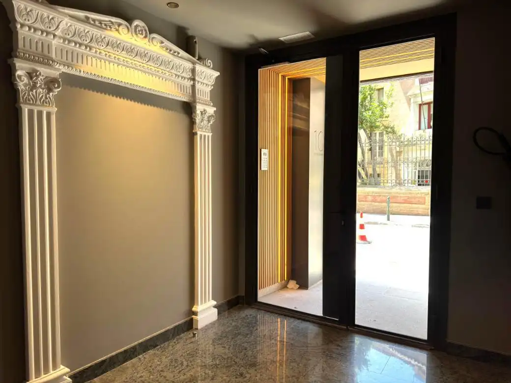 Wohnung zum Verkauf in Zaragoza mit Klimaanlage, Heizung und Ofen