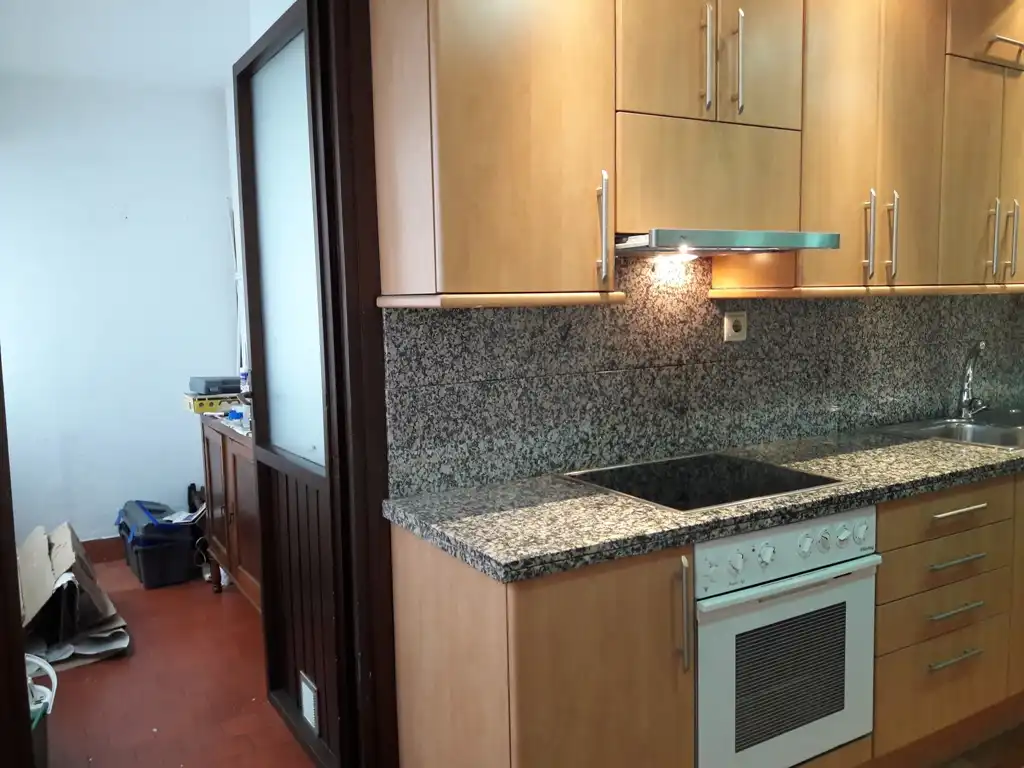 Cocina de Piso de alquiler en Oviedo  con Calefacción, Terraza y Amueblado