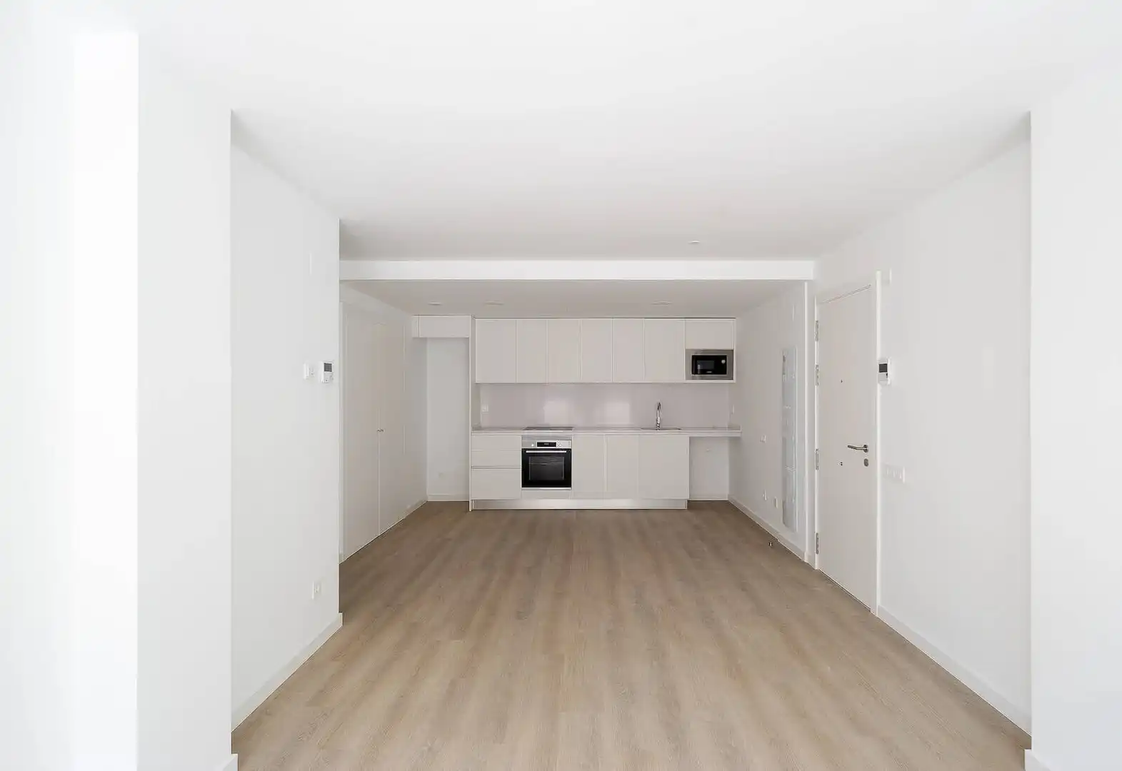 Cuina de Apartament en venda en Terrassa amb Aire condicionat, Terrassa i Traster