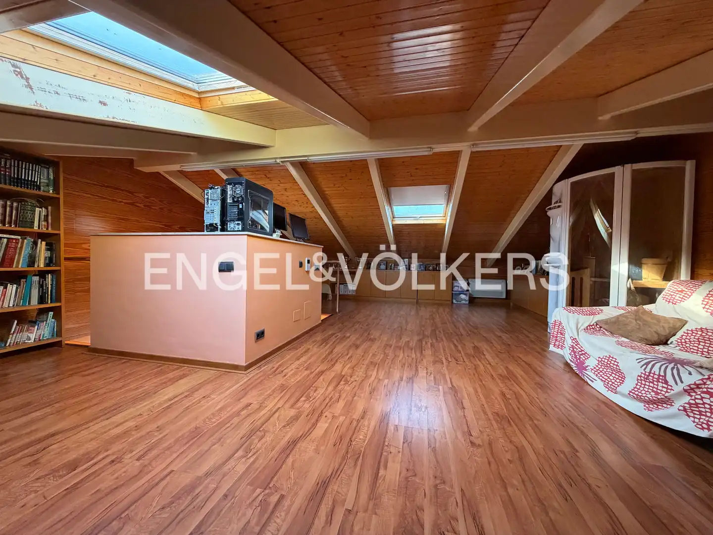 Houses for sale in Pineda de Mar  with Air Conditioner, Heating and Private garden