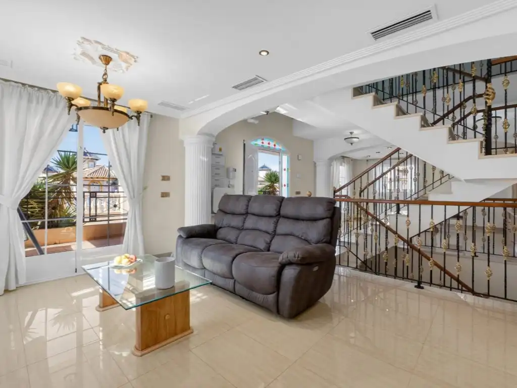 Sala de estar de Casa o chalet en venta en Orihuela con Jardín privado y Piscina