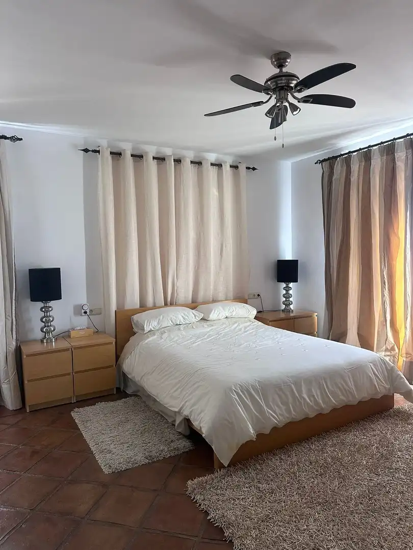 Habitación de Casa o chalet en venta en Manilva con Aire acondicionado, Jardín privado y Terraza