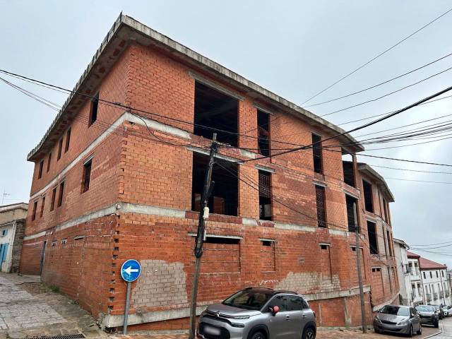Edificio en Venta en Calle del Cerrillo, 40 en Bustarviejo