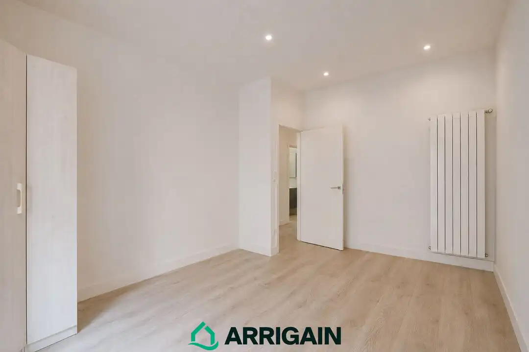 Habitación de Piso en venta en Donostia - San Sebastián  con Calefacción, Terraza y Trastero