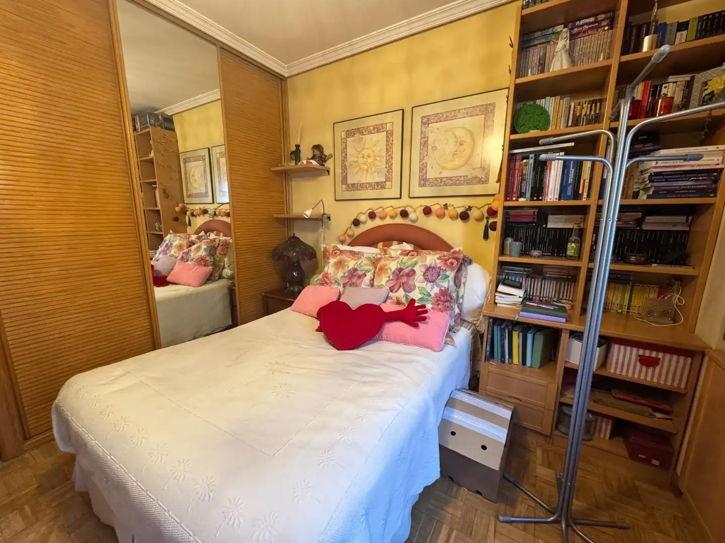 Bedroom of Flat for sale in Madrid  with Air Conditioner, Heating and Terrace