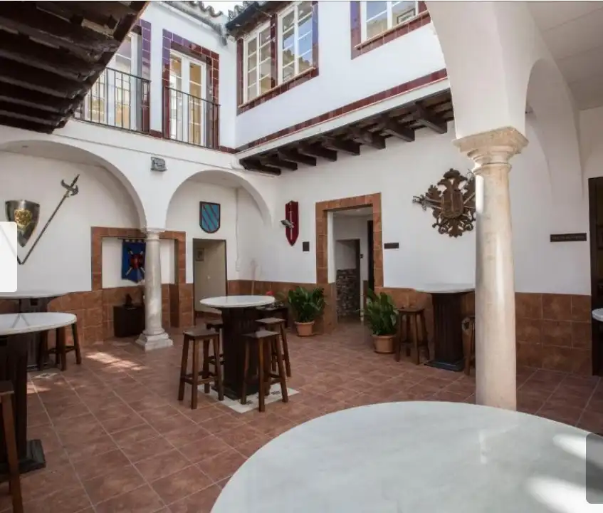 Hotel for sale in Centro