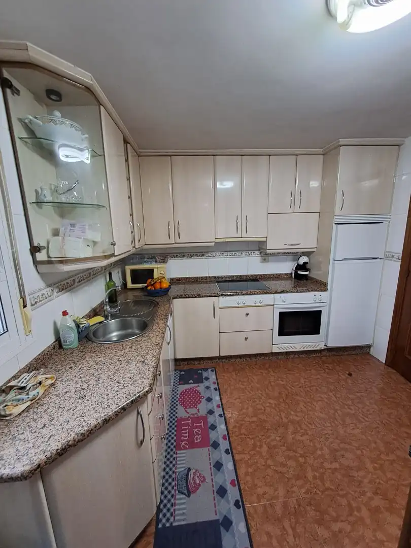 Cocina de Finca rústica en venta en Cualedro con Calefacción, Terraza y Amueblado