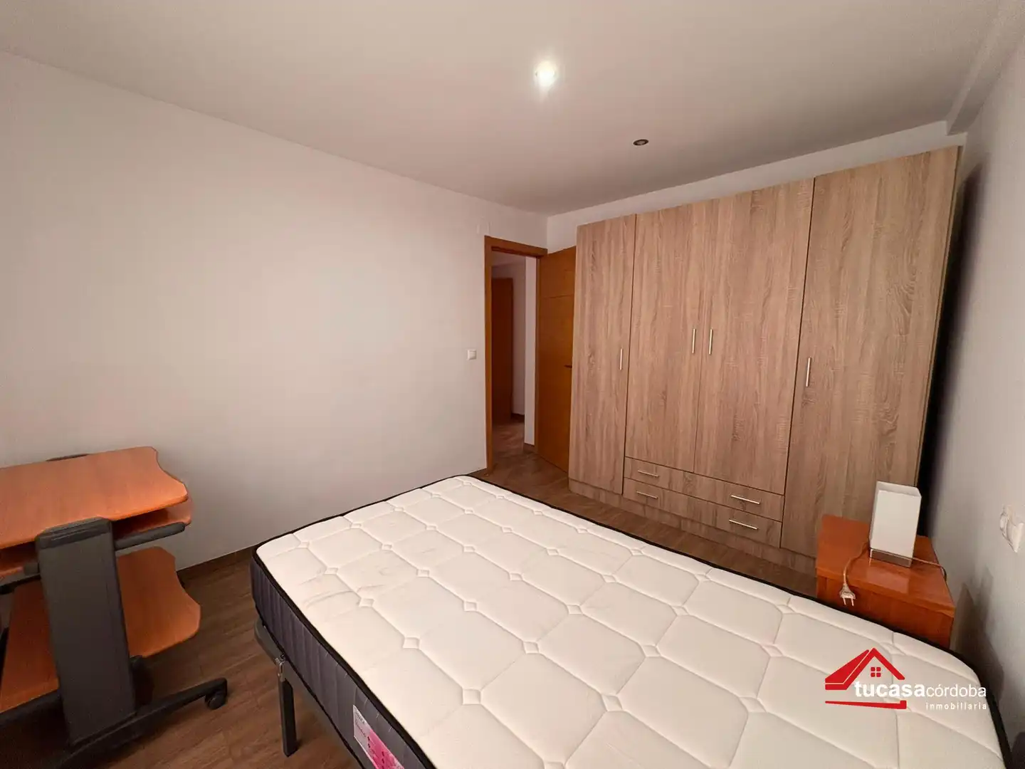 Piso de alquiler en Santa Rosa - Valdeolleros