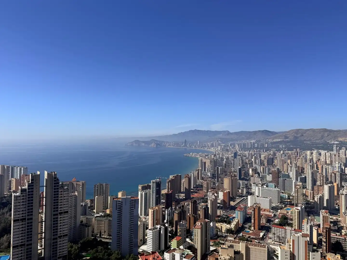 Vista exterior de Apartamento en venta en  Sevilla Capital con Aire acondicionado, Jardín privado y Terraza