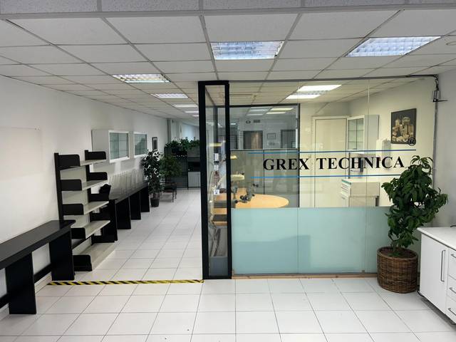Local comercial en Alquiler en Sants-Badal