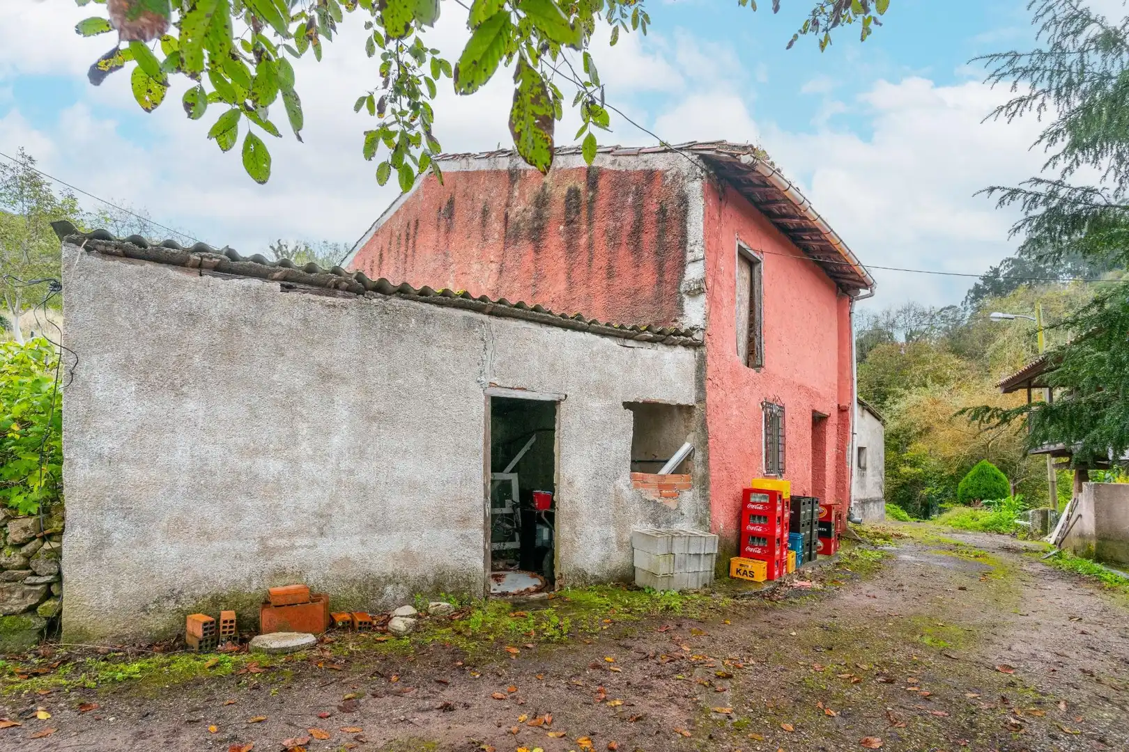 Vista exterior de Casa o xalet en venda en Siero amb Calefacció, Jardí privat i Terrassa