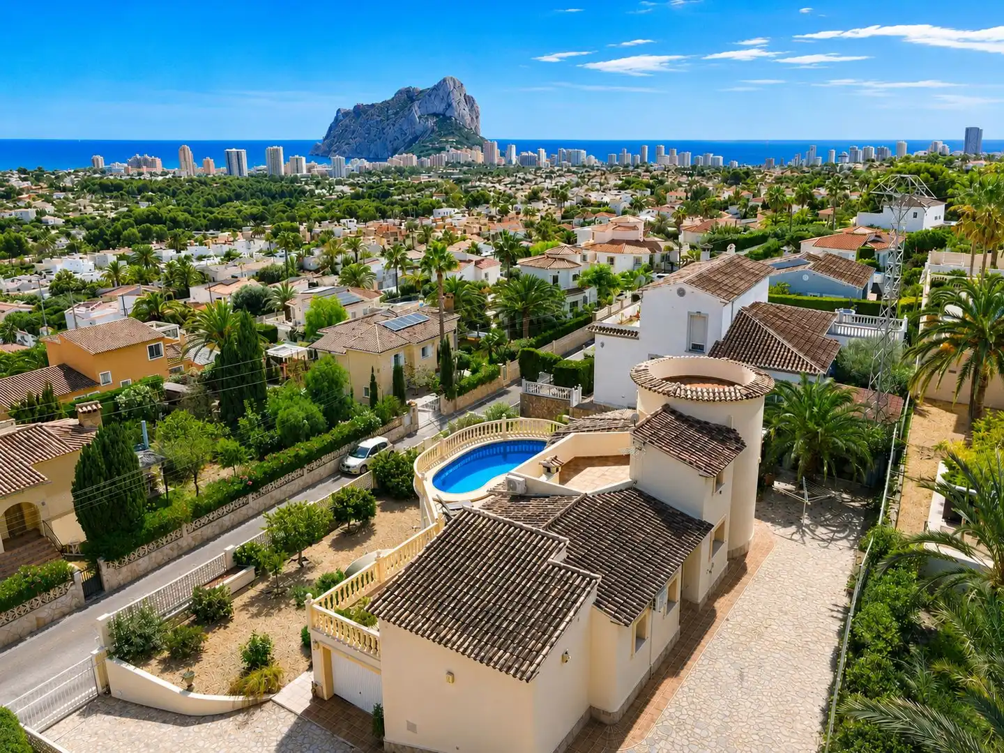 Vista exterior de Casa o xalet en venda en Calpe / Calp amb Aire condicionat, Calefacció i Jardí privat