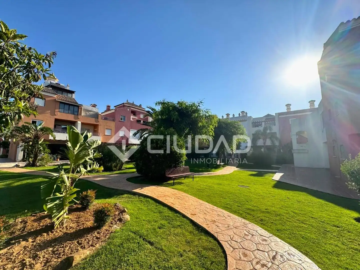 Jardín de Piso en venta en Sanlúcar de Barrameda con Aire acondicionado, Jardín privado y Amueblado