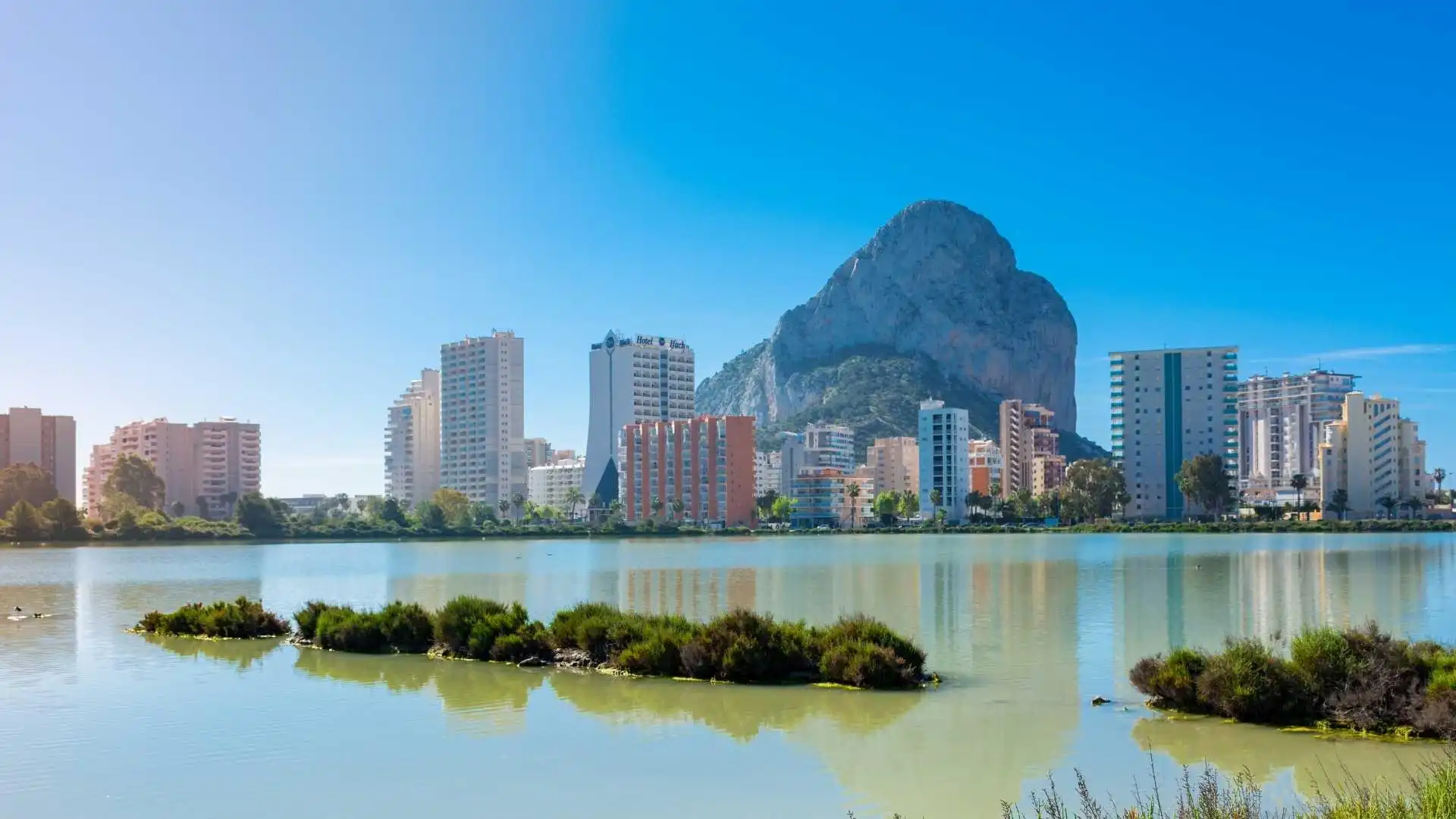 Apartamento con piscina en venta en Marisol Park - Ortembach - Los Almendros, imagen 14