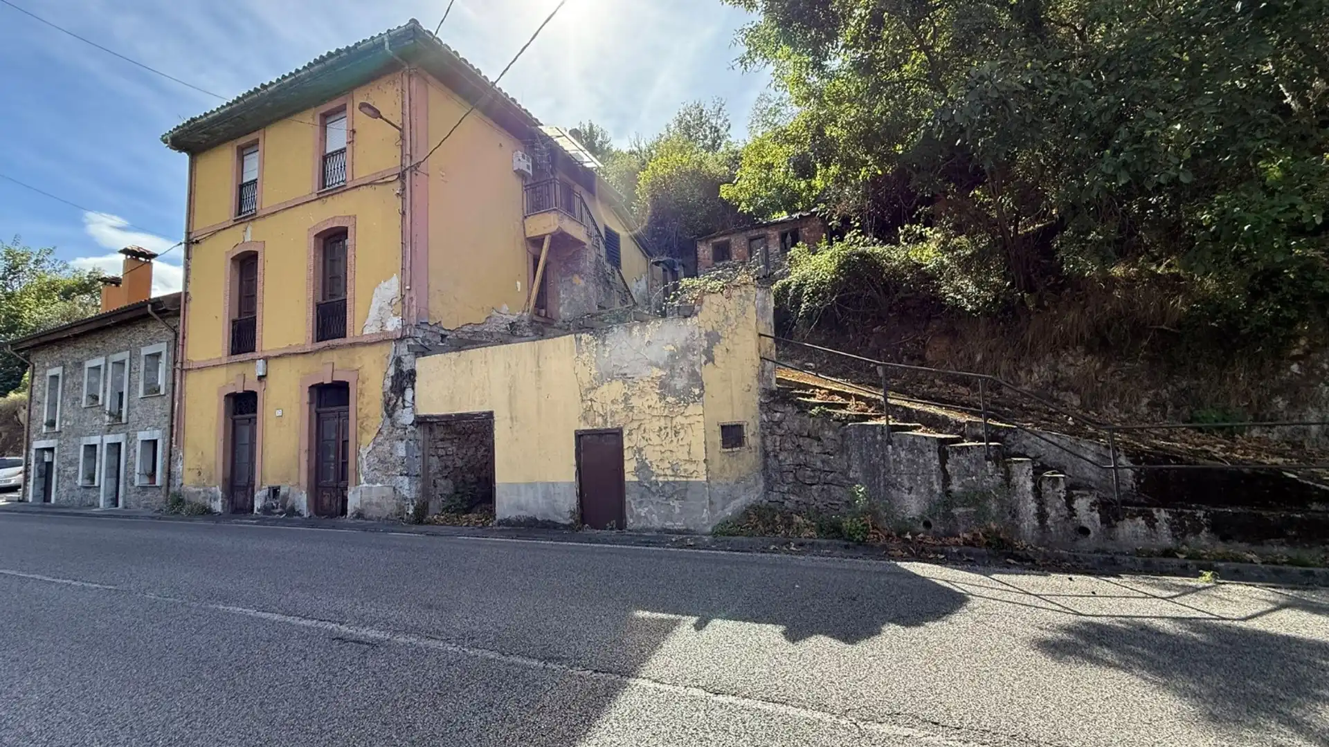 Vista exterior de Casa o chalet en venta en Oviedo  con Jardín privado, Parquet y Trastero