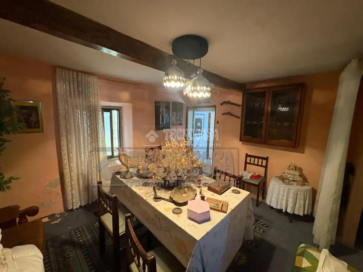Comedor de Casa adosada en venta en Castillo-Albaráñez con Calefacción