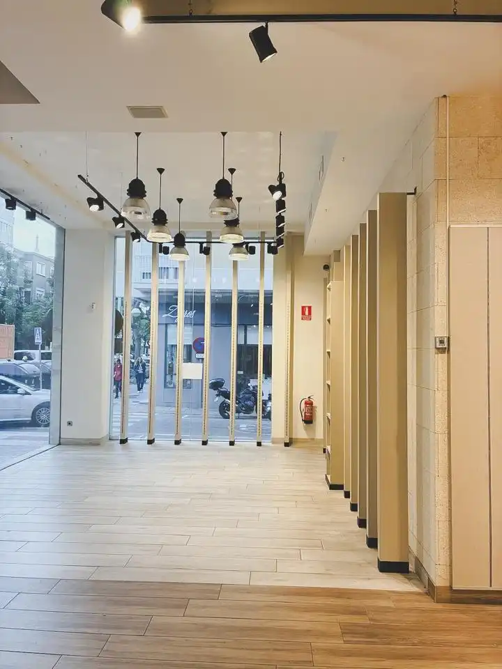 Commercial properties for rent in Cádiz  with Air Conditioner