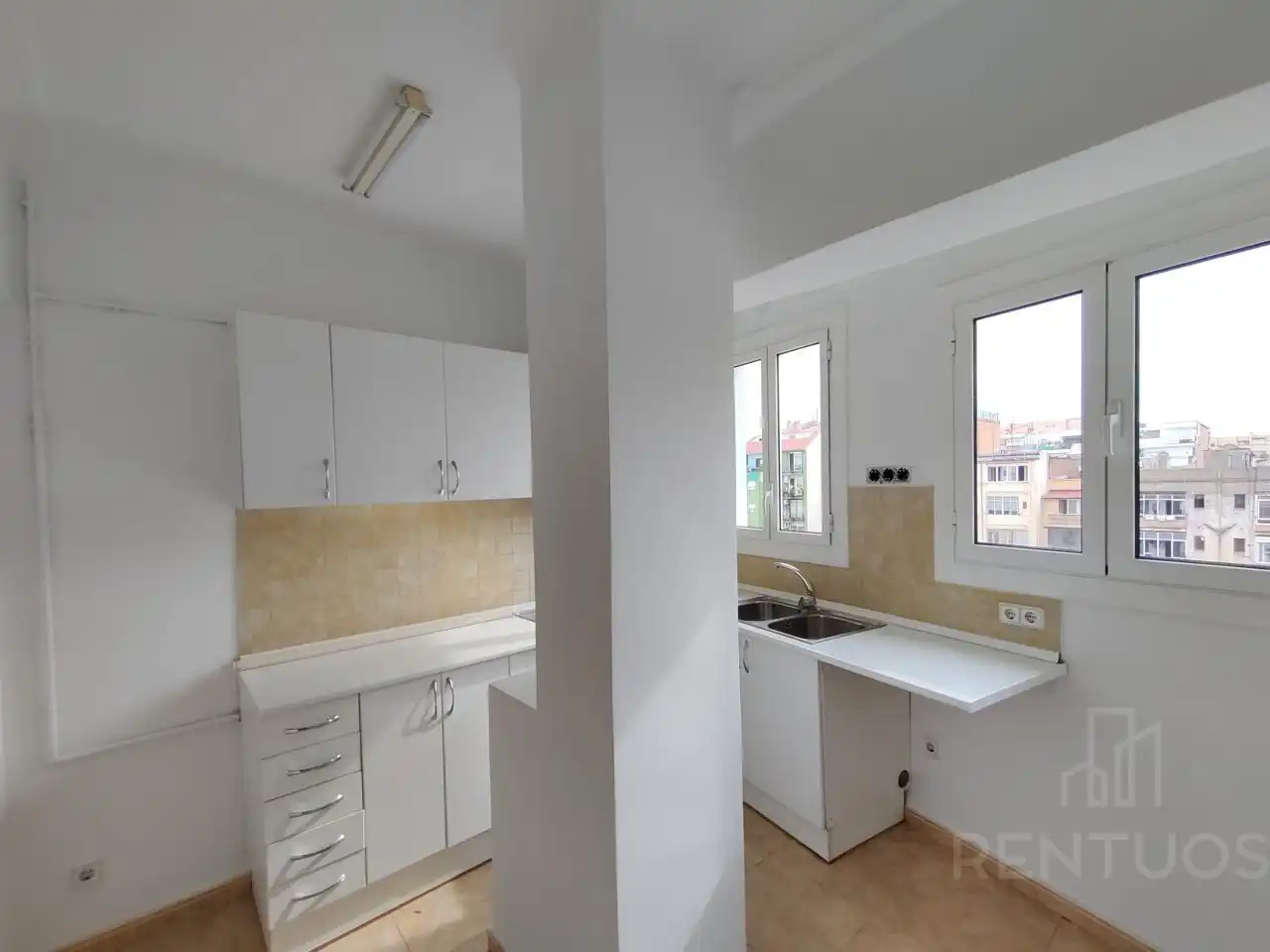 Piso con ascensor en venta en Carrer del Comte Borrell, imagen 2