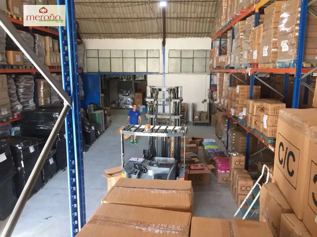 Nau industrial en venda a Crevillent, imagen 2