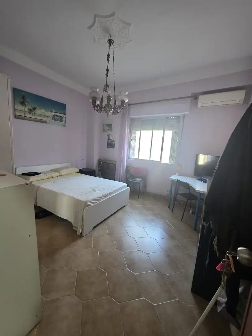 Habitación de Piso en venta en Valencia con Amueblado y Horno