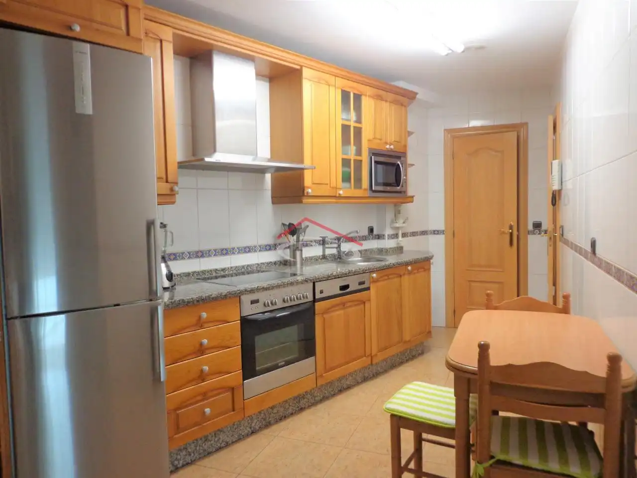 Küche von Wohnung zur Miete in León Capital  mit Heizung, Parkett und Terrasse