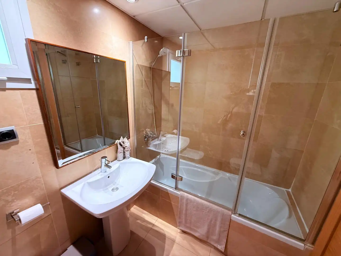 Badezimmer von Wohnung zur Miete in Los Alcázares mit Klimaanlage, Terrasse und Gemeinschaftspool