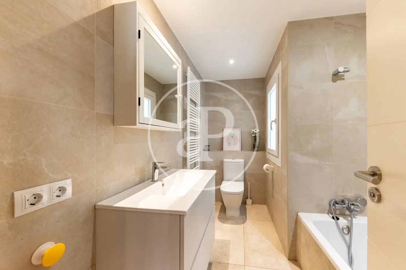 Baño de Piso en venta en  Palma de Mallorca con Aire acondicionado, Calefacción y Terraza