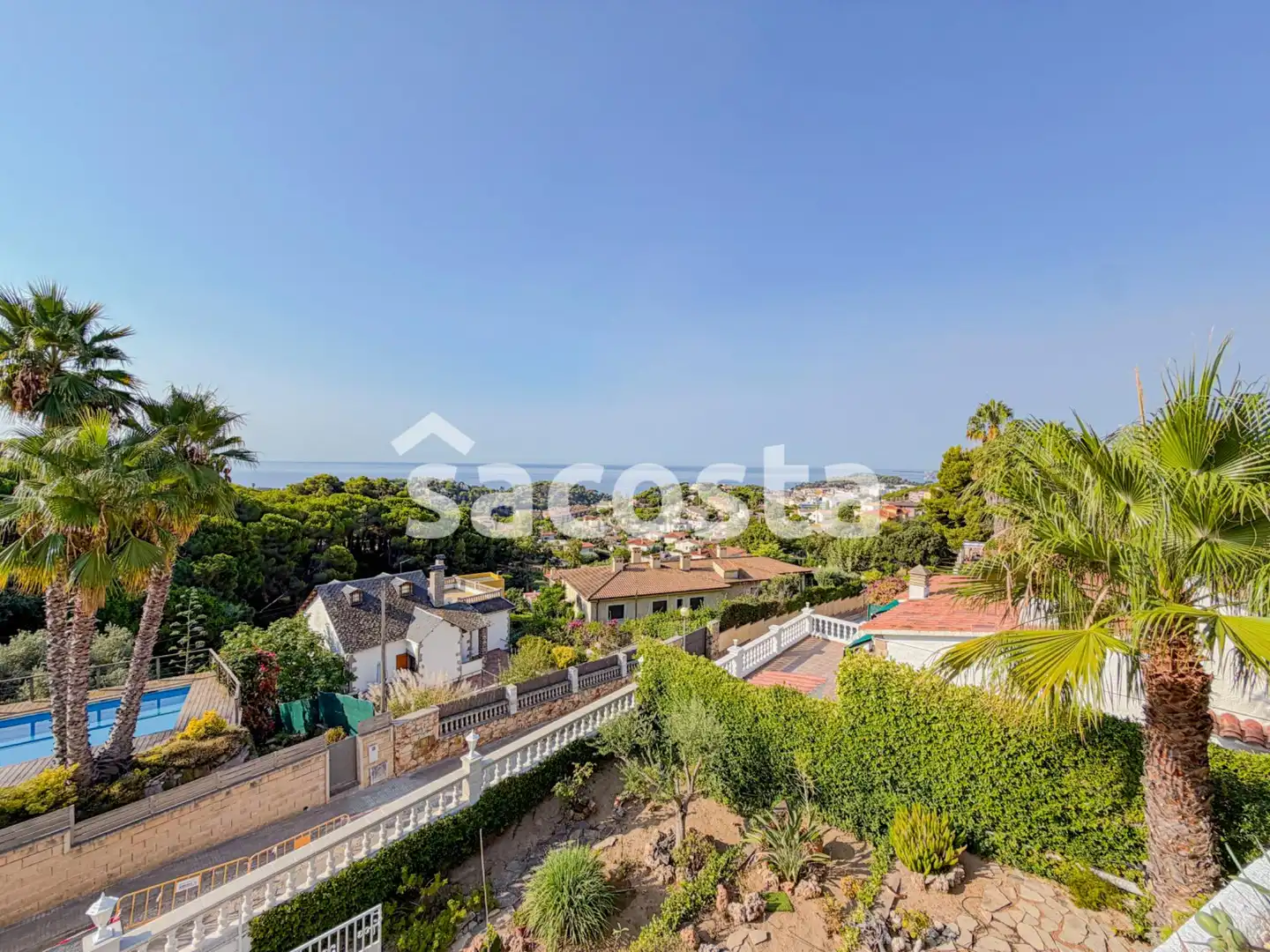 Außenansicht von Haus oder Chalet zum Verkauf in Lloret de Mar mit Klimaanlage, Heizung und Terrasse