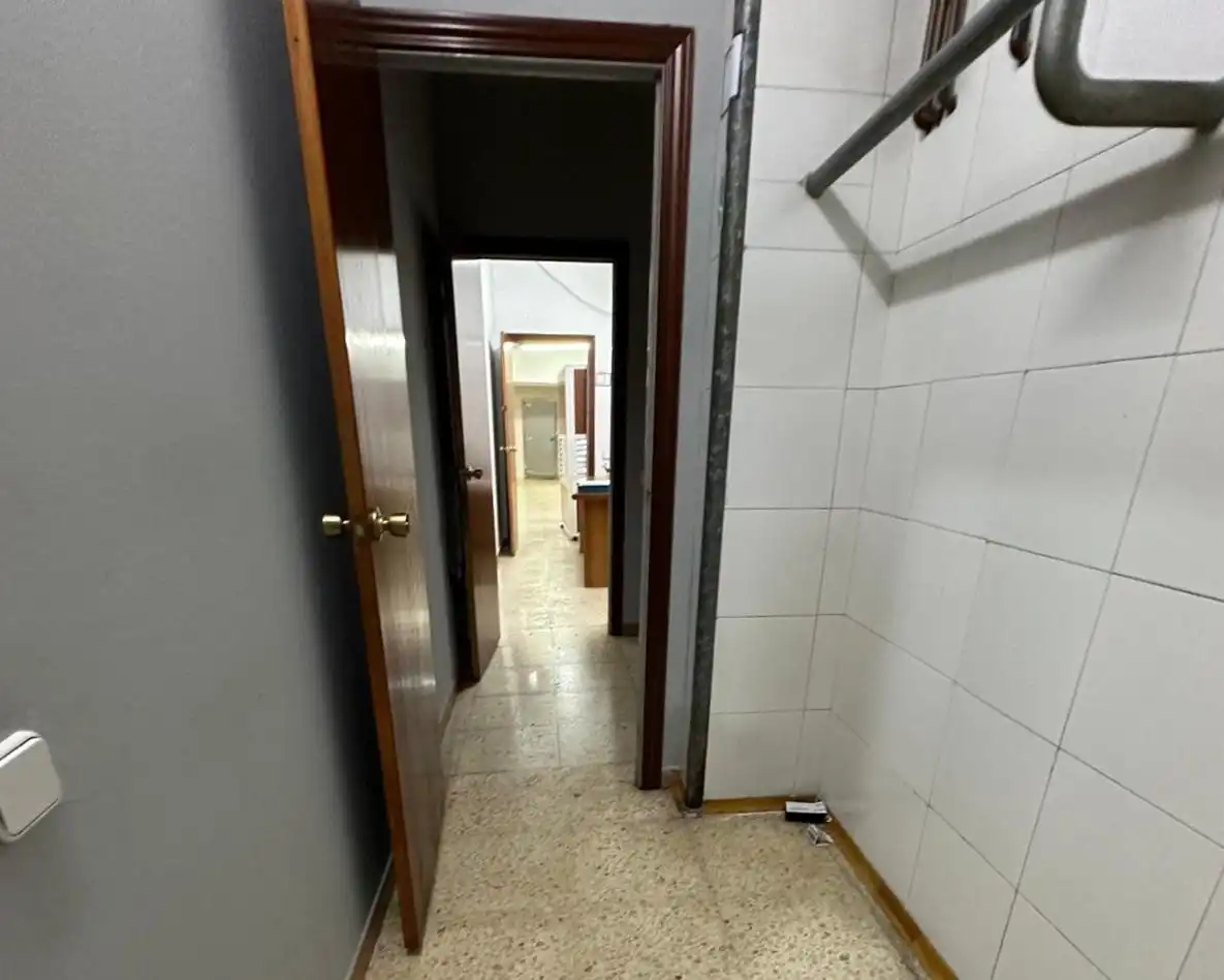 Local comercial en venda a Centre, imagen 11