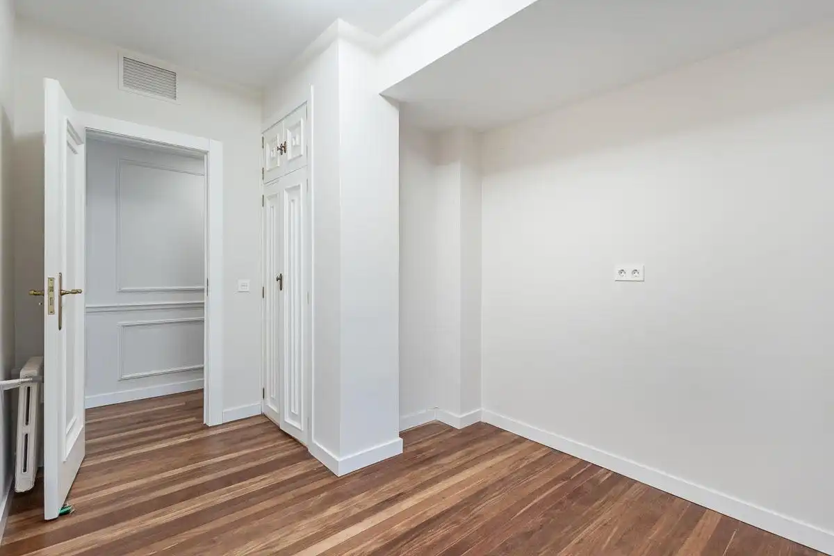 Flat for rent in Granada  with Air Conditioner, Heating and Terrace