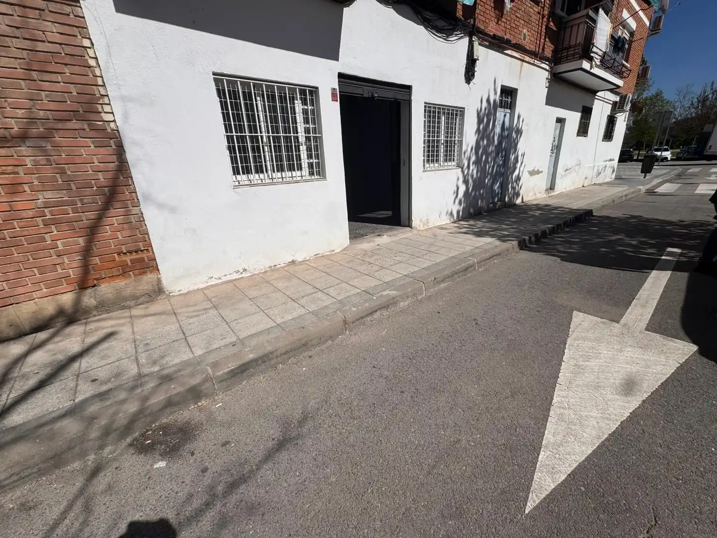 Vista exterior de Local en venta en Madrid