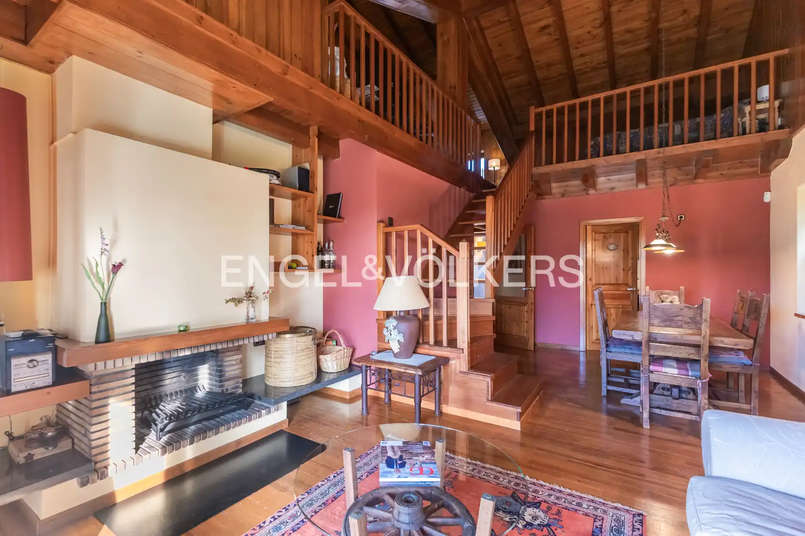 Sala de estar de Dúplex en venta en Fontanals de Cerdanya con Calefacción, Parquet y Terraza
