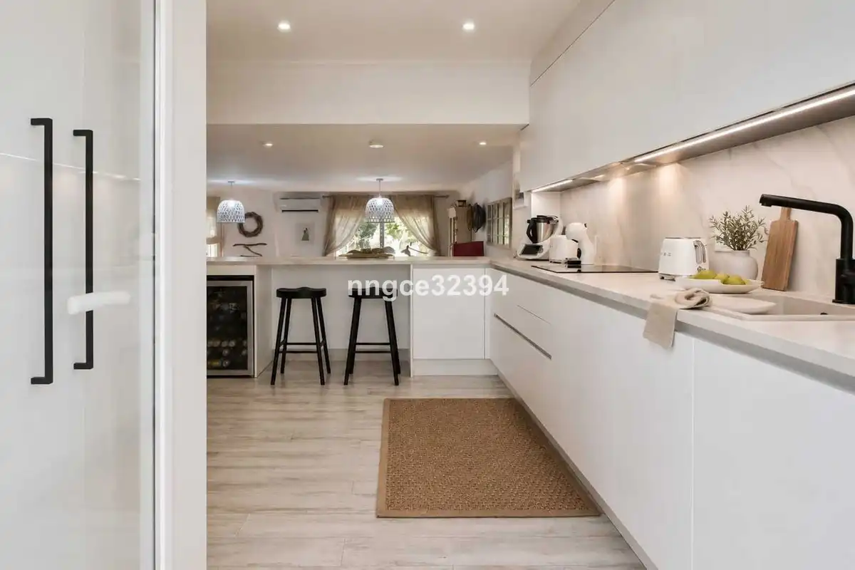 Terraced house with pool for sale in Marina de Casares, imagen 3