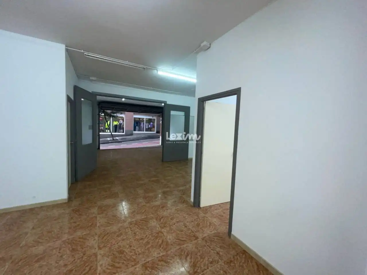 Local comercial en venda a Pujada del Castell, imagen 8